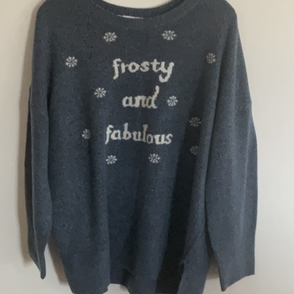 Ricki's Gray and White Crew Neck Sweater Frosty and Fabulous - Picture 1 of 5